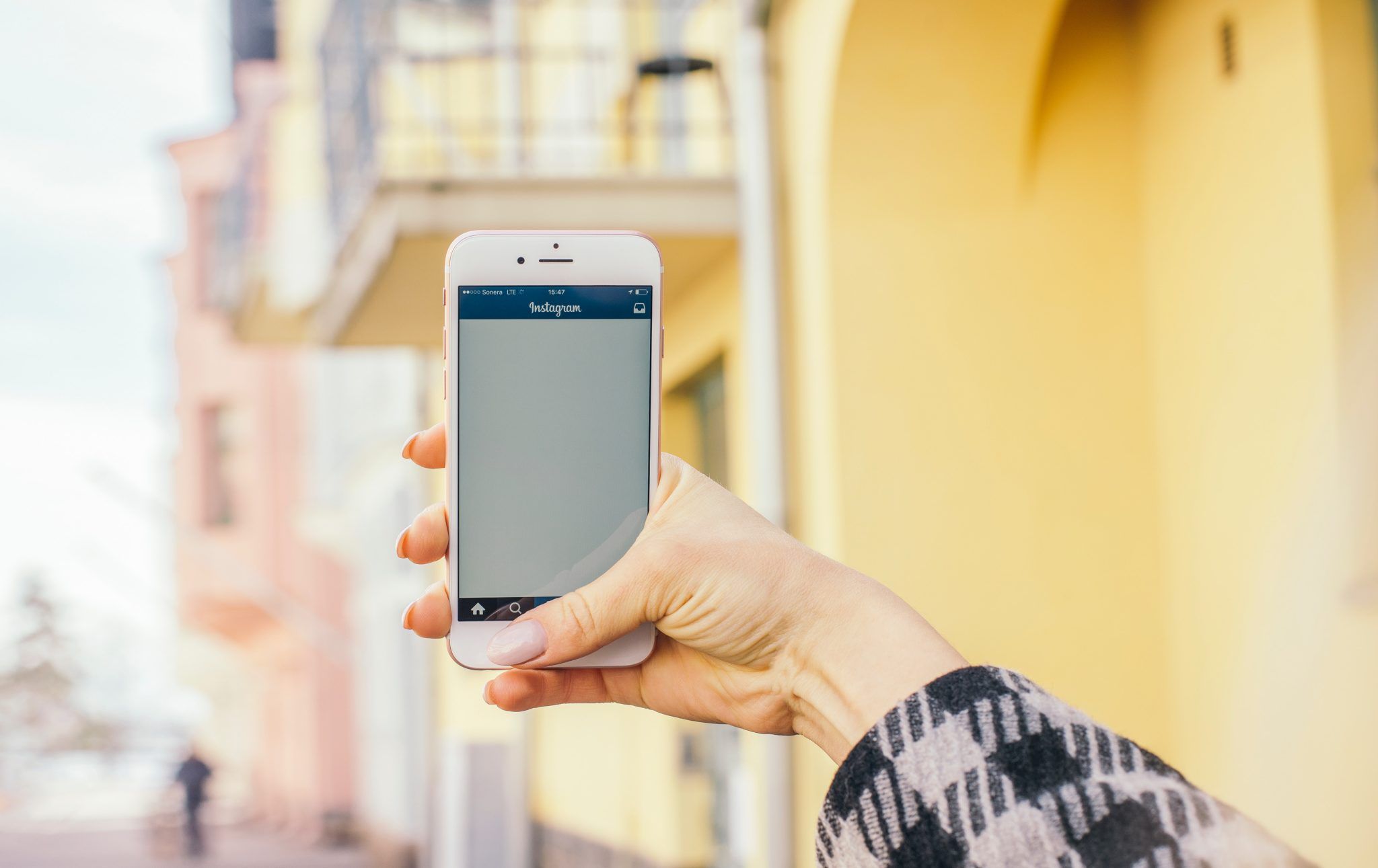 toni-hukkanen-JcX_ABVzDZU-unsplash-2048x1291